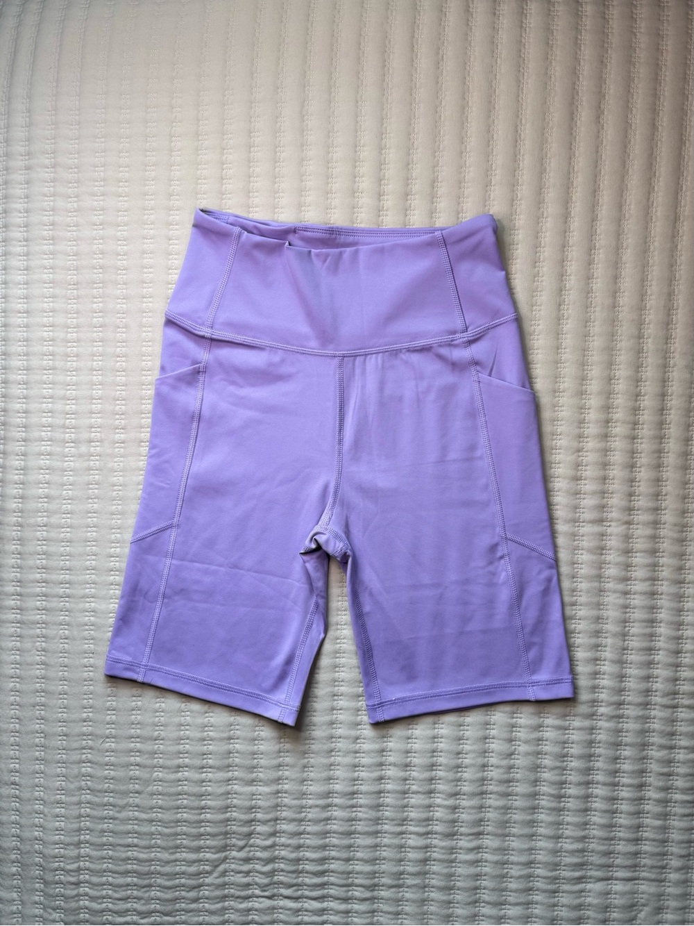 FIGS Performance Lavender Purple 8” Inseam High Rise Biker Shorts size Small